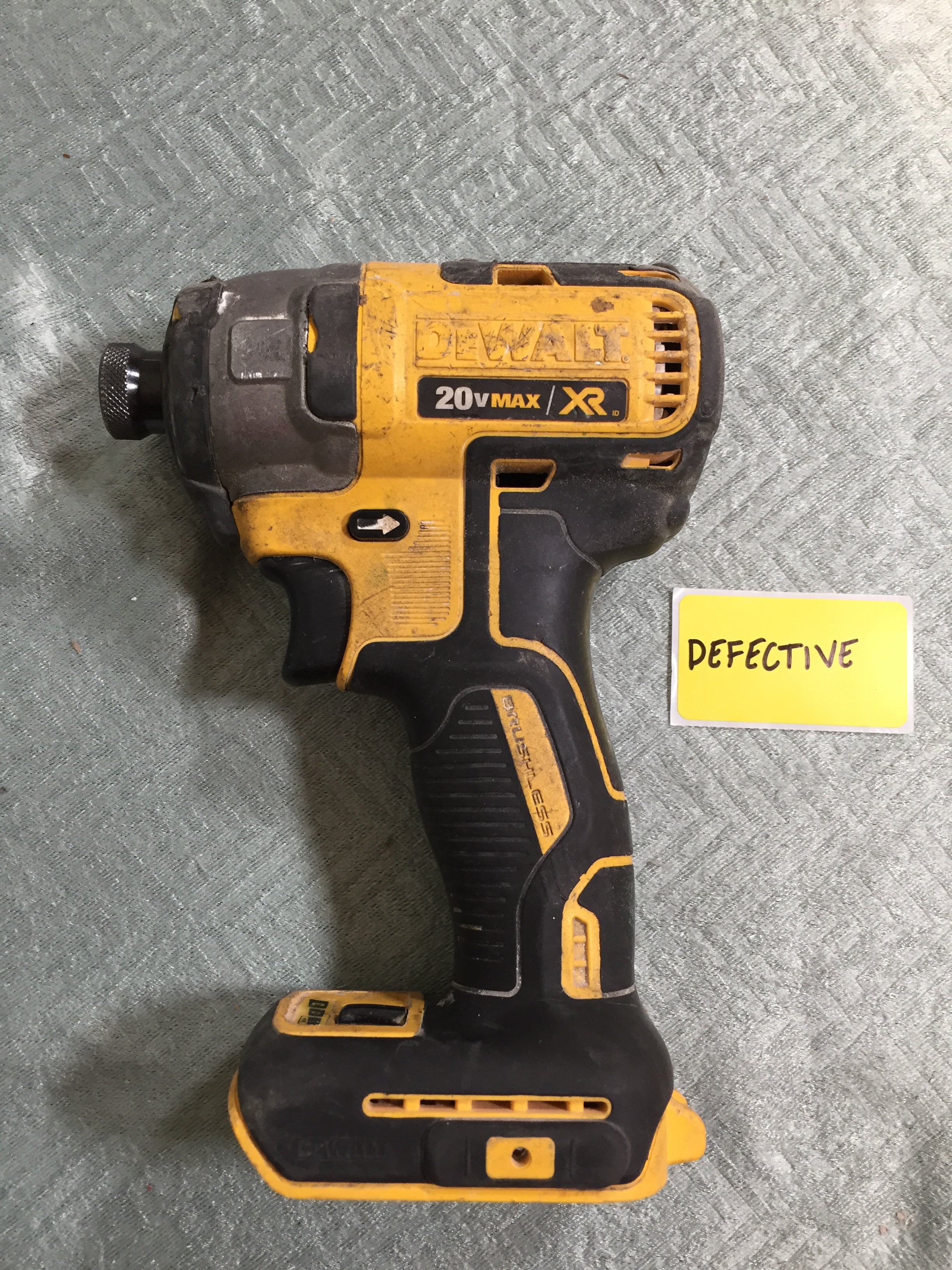 **PARTS ONLY** DEWALT DCF887 20V Impact Driver **DEFECTIVE** (7588153557230)